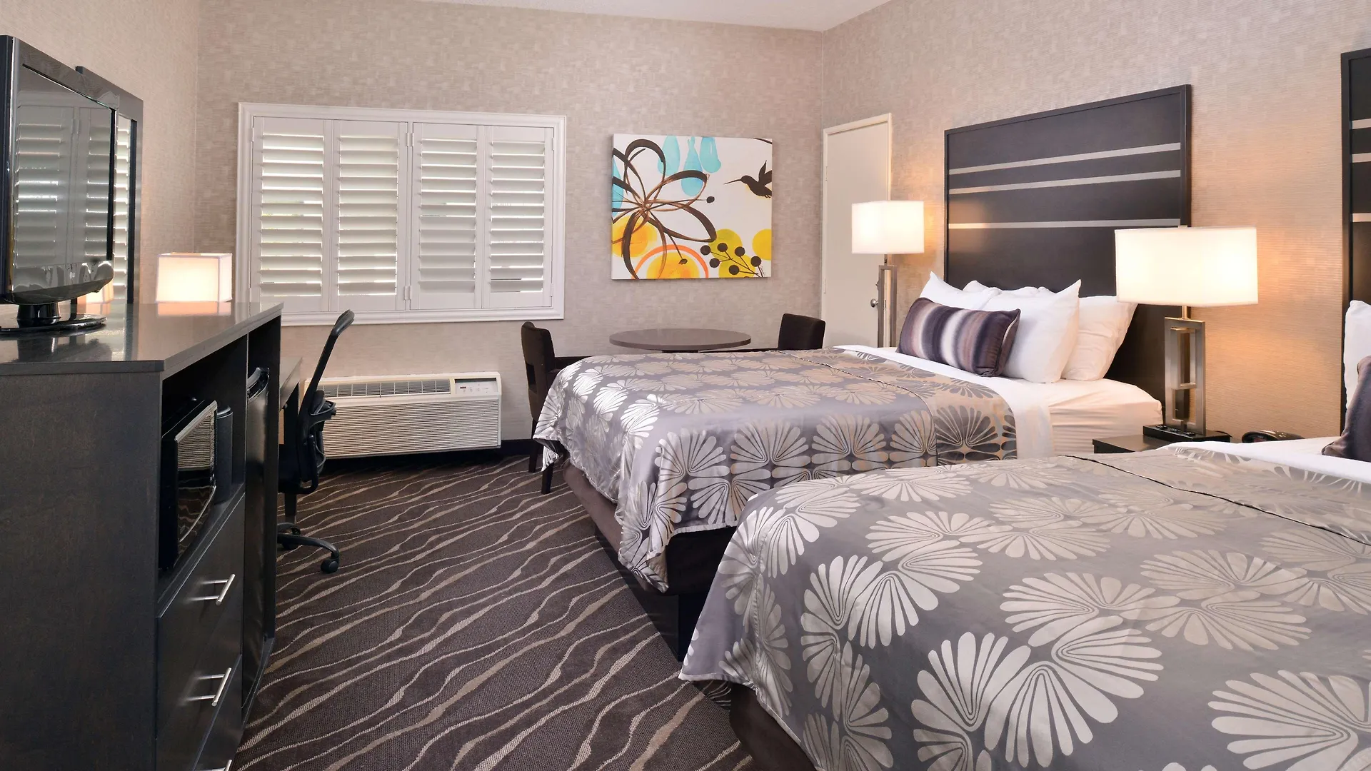 אנהיים Best Western Plus Park Place Inn - Mini Suites מלון