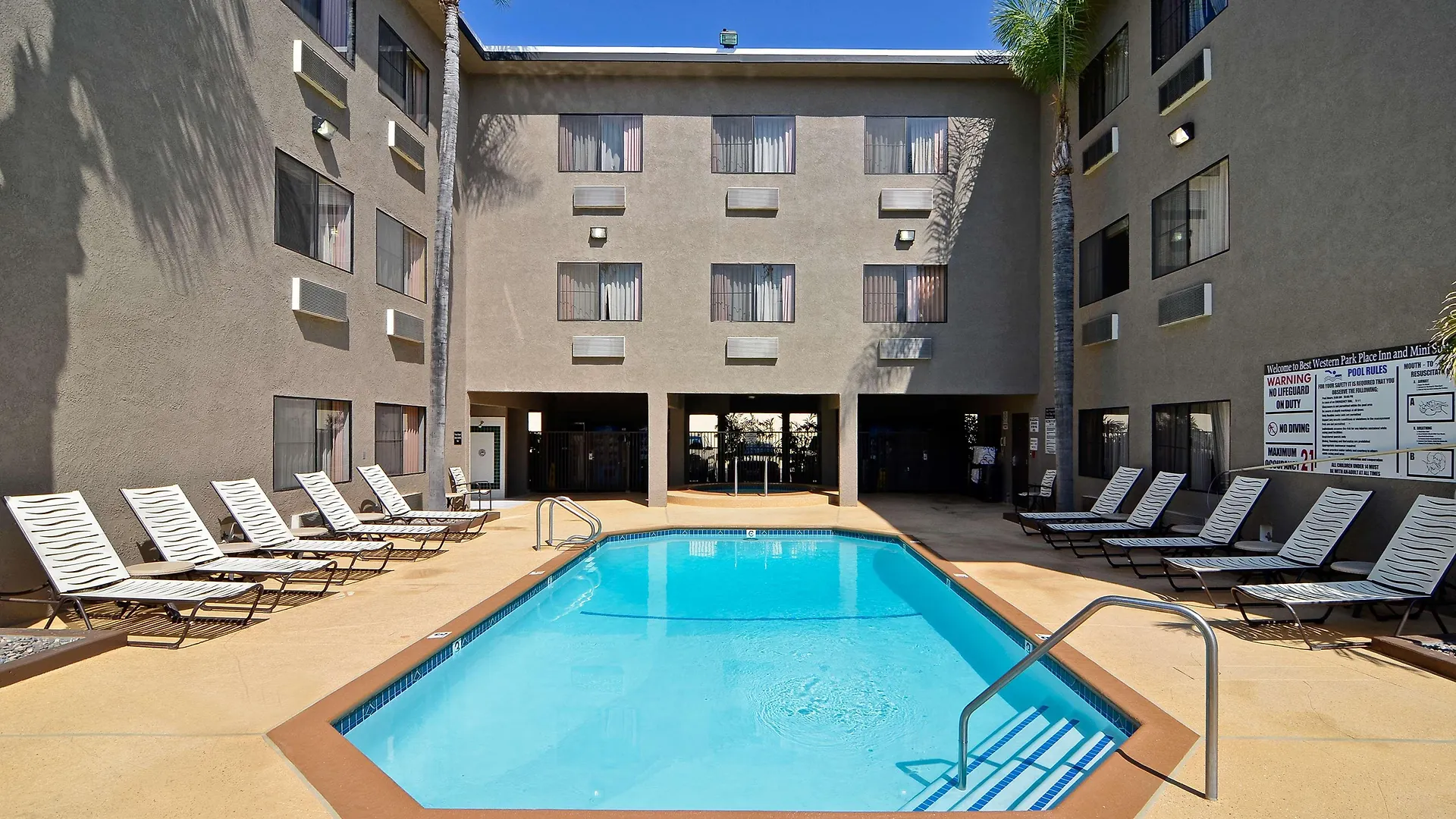 מלון אנהיים Best Western Plus Park Place Inn - Mini Suites