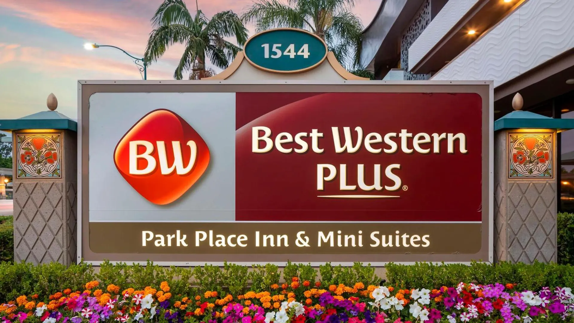 מלון אנהיים Best Western Plus Park Place Inn - Mini Suites